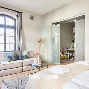 https://theoloft-iii.hamburg-hotels-de.com