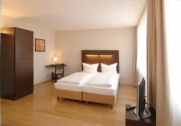 ****  Hotel Munich Inn - Design Hotel Germany