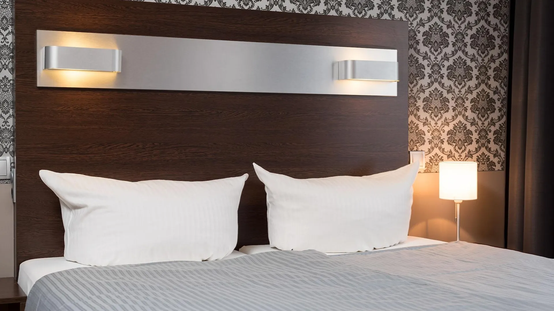 Hotel Munich Inn - Design Hotel 4*,